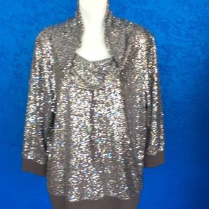 CHICO’S Zenergy  Silver/Gray Sequin Top